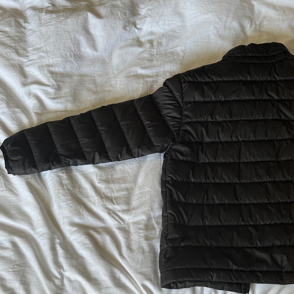 Patagonia Kid’s Black Puffer Jacket - Picture 7 of 7